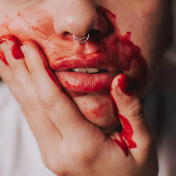sangue na boca
